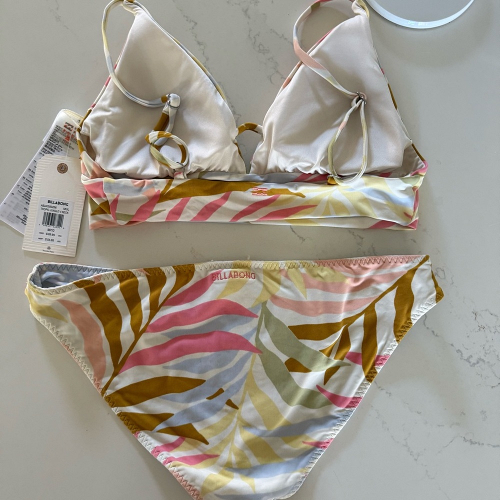 Tropic Jungle - Cami Bikini Top & Reversible Bikini Bottoms - Picture 7 of 7